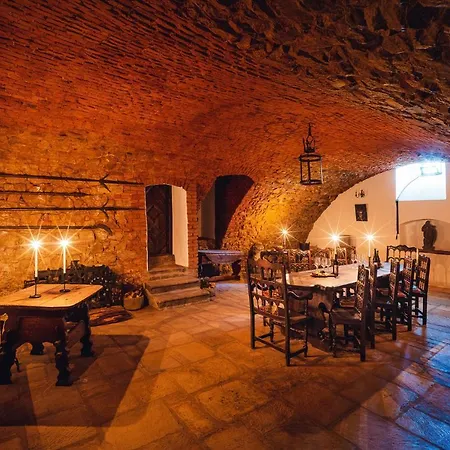 Chateau Otel